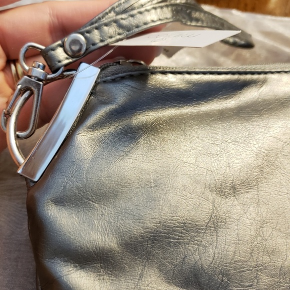 ❤️SOLD!❤️Evening Bag/Wristlet Pewter Grey - New Tags - Picture 2 of 5